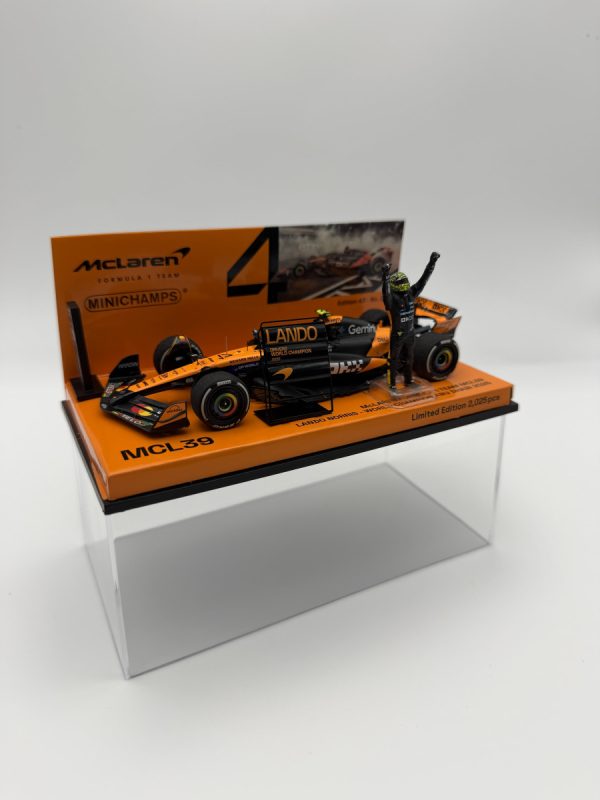MCL39 – Lando Norris – World Champion – Abu Dhabi 2025 – 1:43